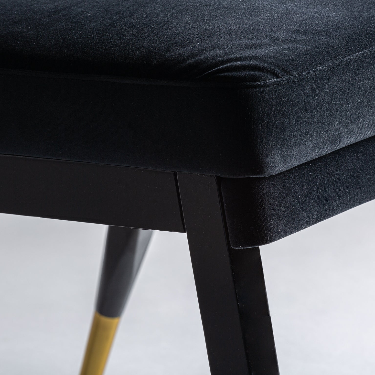 TRUN CHAIR